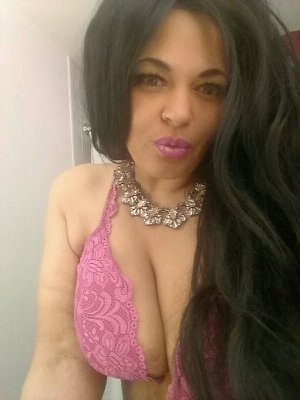 Aude-claire escorts & speed dating